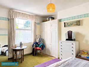 Bedroom - click for photo gallery